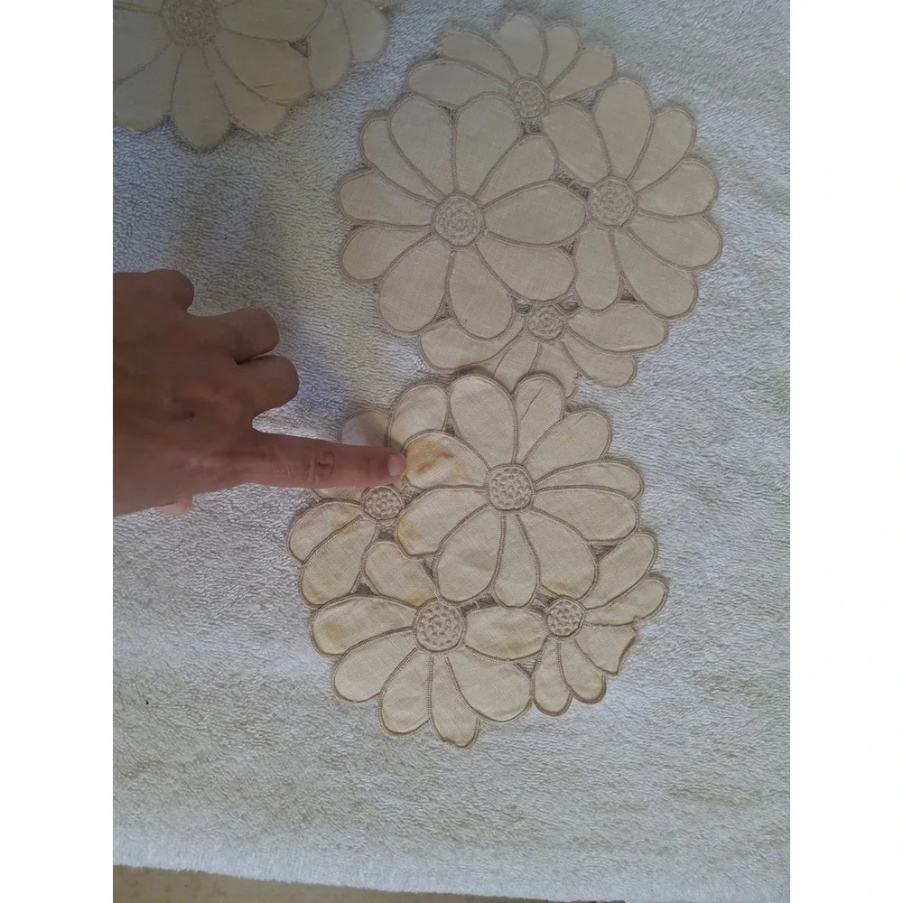 Vintage Cream Linen Floral Cutout Doily and Napkin Set Daisy Embroidery 10pc
